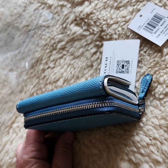 NWT Crossgrain Leather Small Pacific Blue Trifold Wallet 🩵🎁 - Picture 13 of 16